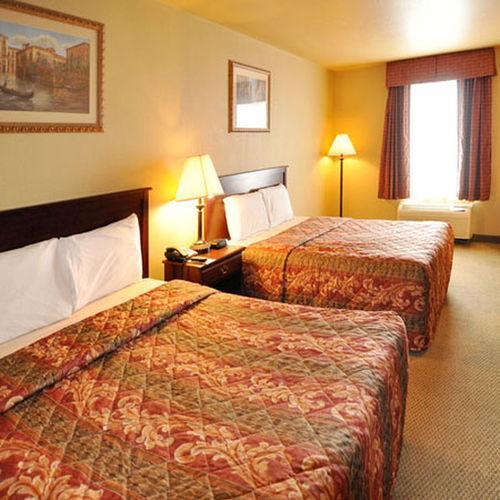 Hilltop Inn&Suites Greenbrier Rom bilde